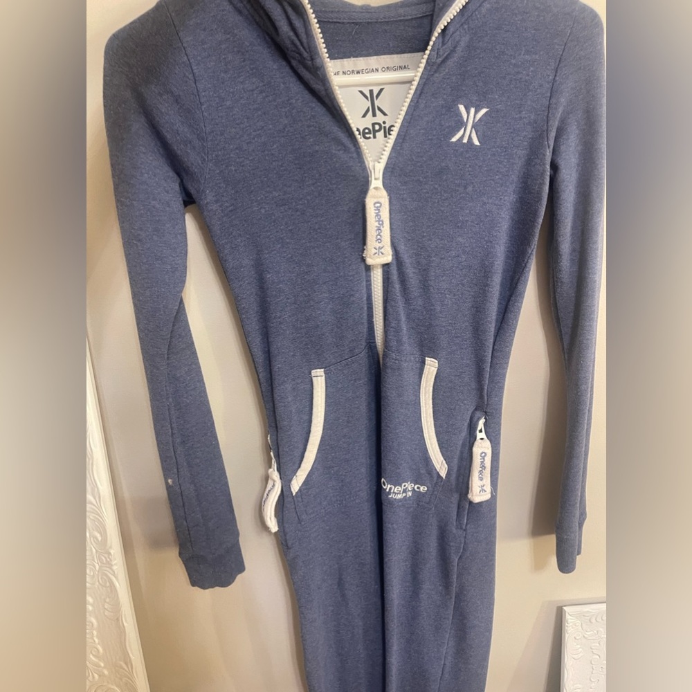 Super cute jumper from OnePiece. It’s in XXS